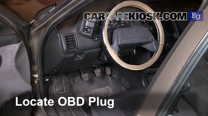 2002 Lada 110 GLI 1.5L 4 Cyl. Compruebe la luz del motor
